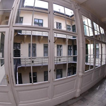 Five Seasons Vaci Utca Apartment Budapeşte Dış mekan fotoğraf